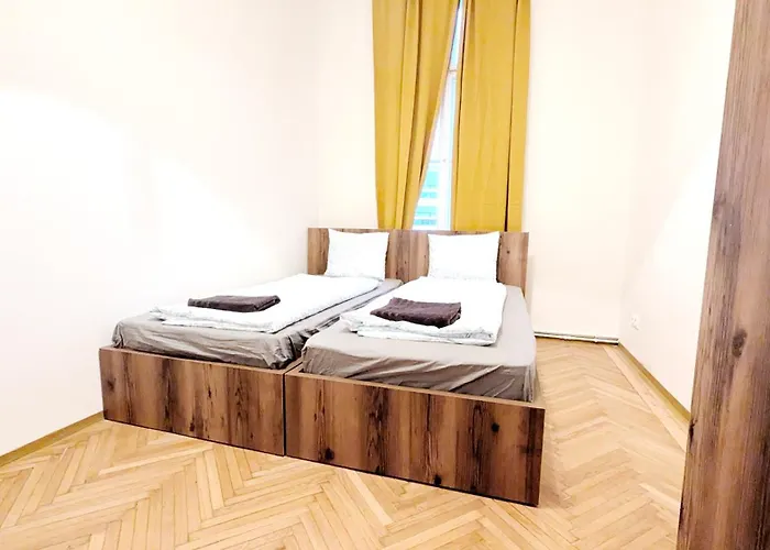 Spacious - 15 Min From Airport & Center, 5 Min From Main-bus Station Ez 1-9 Viena