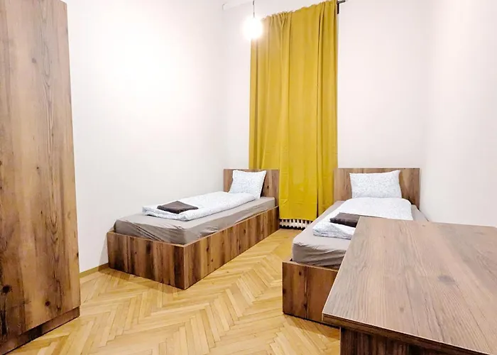 Spacious - 15 Min From Airport & Center, 5 Min From Main-bus Station Ez 1-9 Hospedagem domiciliar