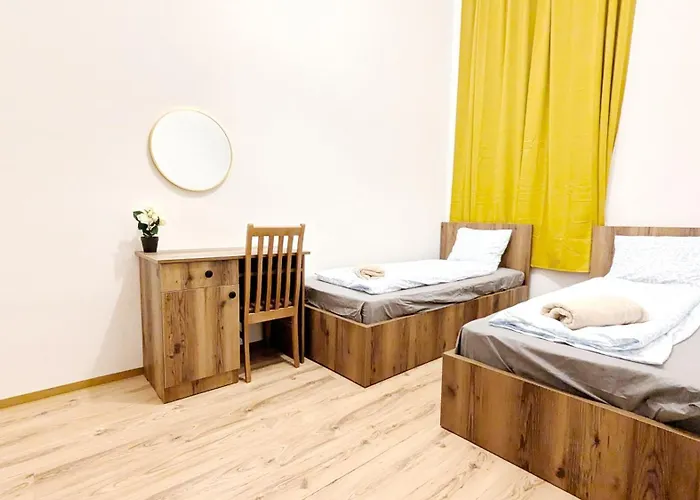 Spacious - 15 Min From Airport & Center, 5 Min From Main-bus Station Ez 1-9 Hospedagem domiciliar