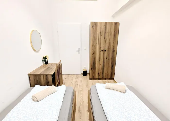Hospedagem domiciliar Spacious - 15 Min From Airport & Center, 5 Min From Main-bus Station Ez 1-9 *