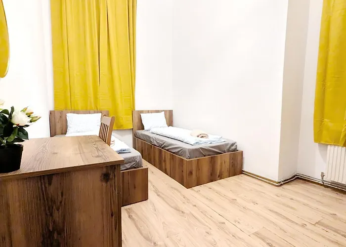 Spacious - 15 Min From Airport & Center, 5 Min From Main-bus Station Ez 1-9 Hospedagem domiciliar