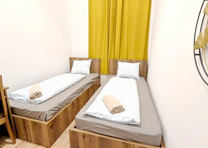 Hospedagem domiciliar Spacious - 15 Min From Airport & Center, 5 Min From Main-bus Station Ez 1-9 *